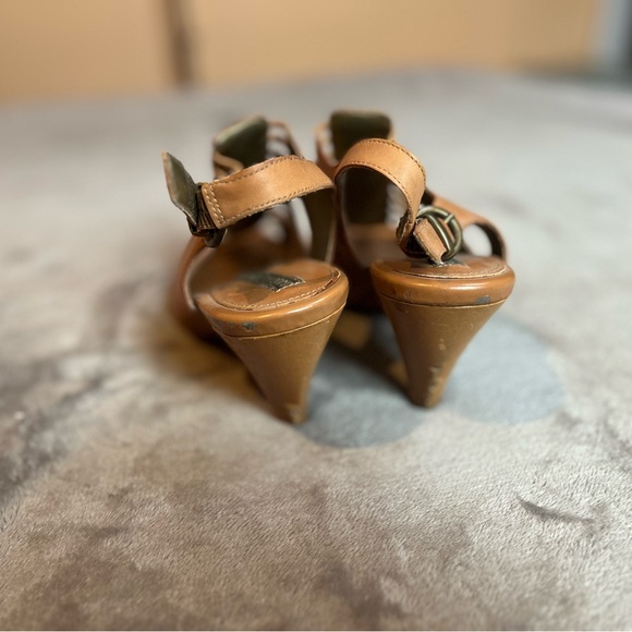 Buy these chic light brown high heel open toe sandals from Banana Republic size - Picture 3 of 4